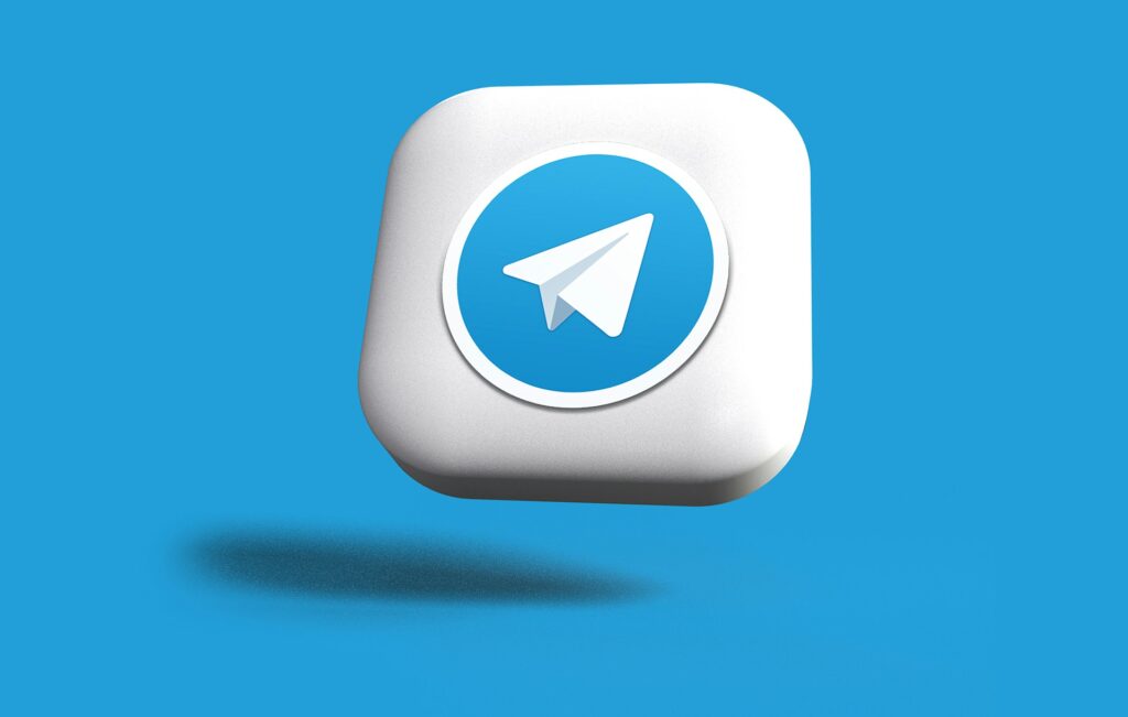 Telegram abilita la segnalazione di chat private dopo l’arresto del fondatore